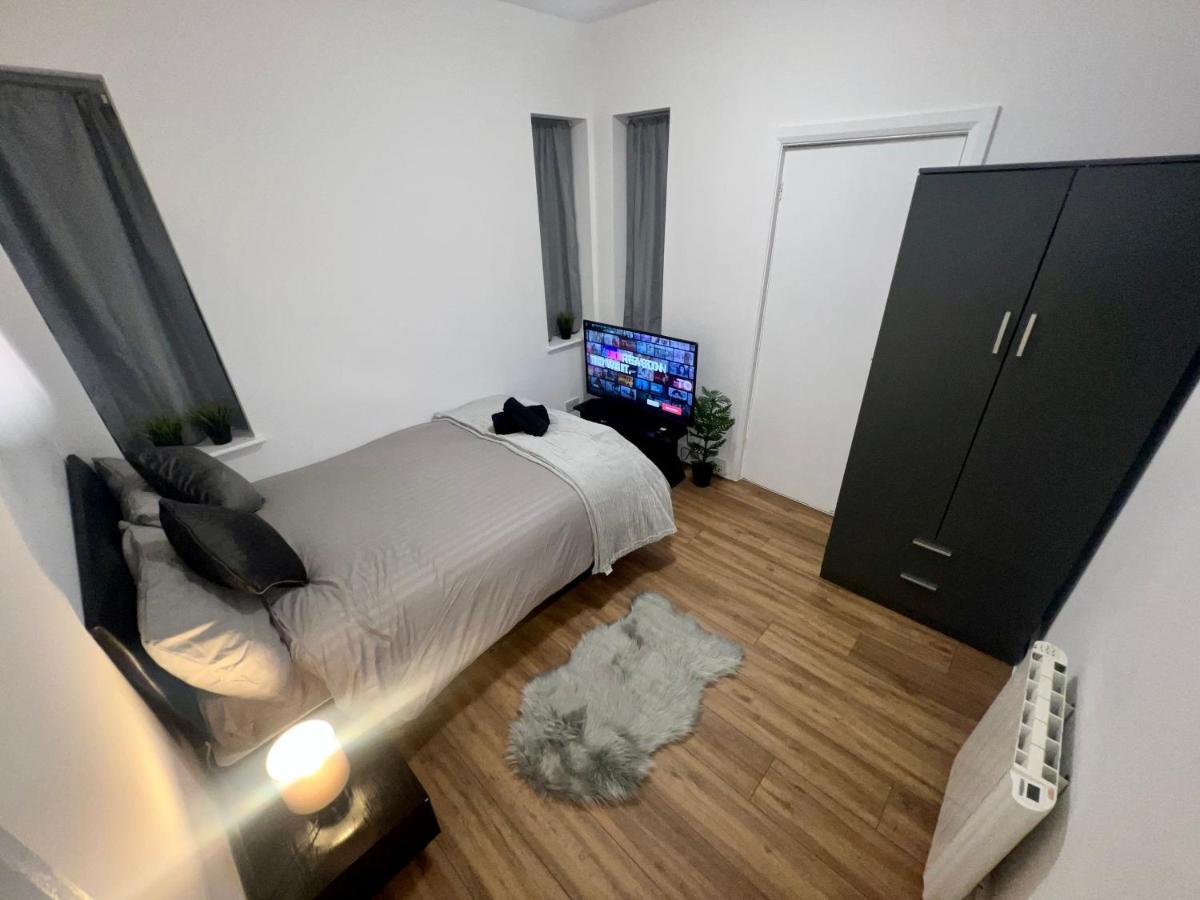 Leisure Studio Flat In Golders Green Лондон Екстер'єр фото
