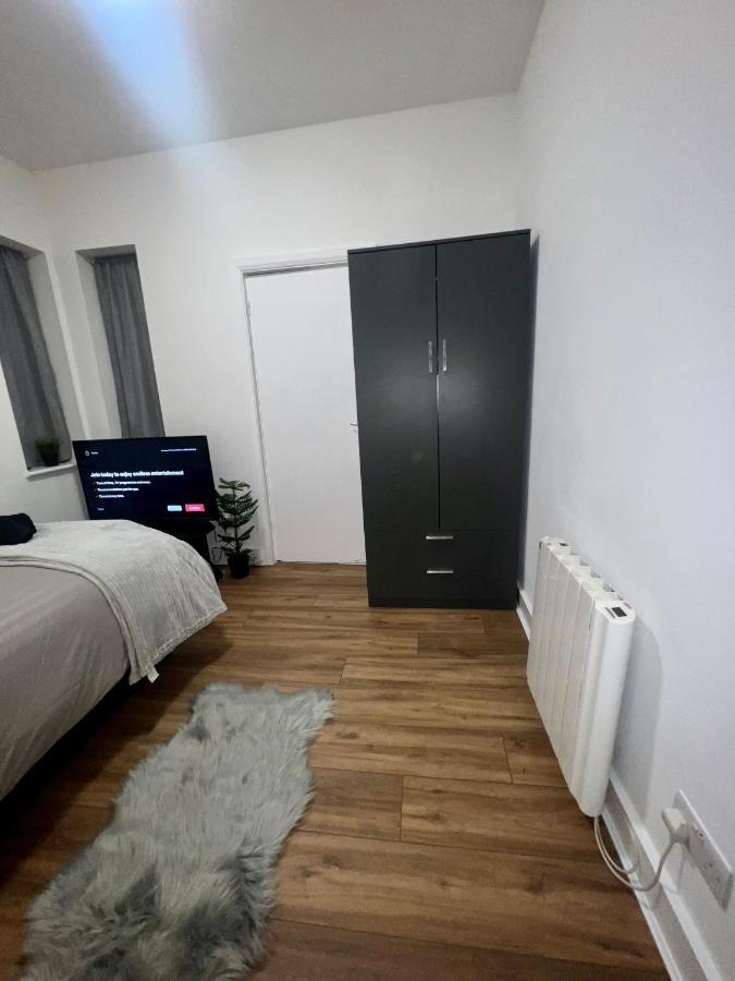 Leisure Studio Flat In Golders Green Лондон Екстер'єр фото