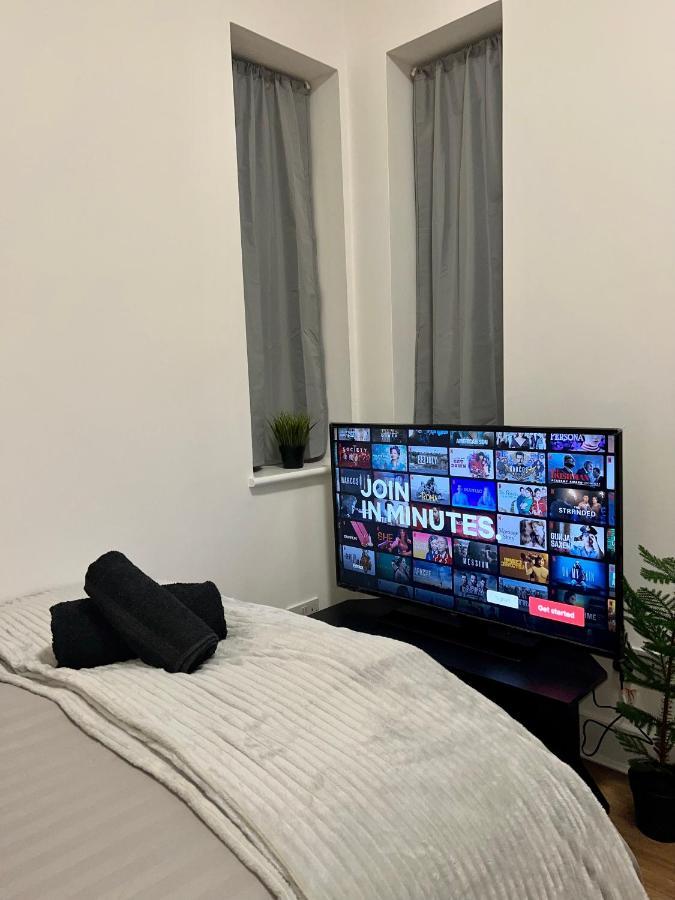 Leisure Studio Flat In Golders Green Лондон Екстер'єр фото
