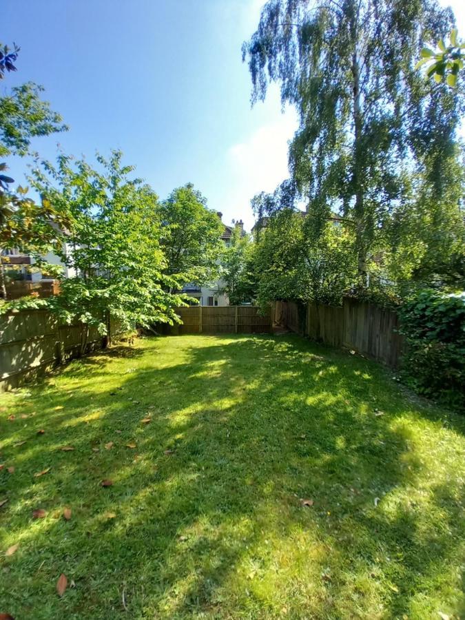 Leisure Studio Flat In Golders Green Лондон Екстер'єр фото